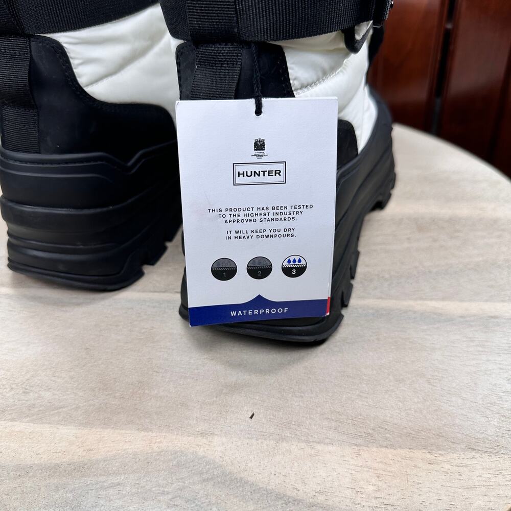 Hunter Short Buckle Intrepid Womens Snow Boots Size 9 White Black Short Winter - Picture 13 of 16